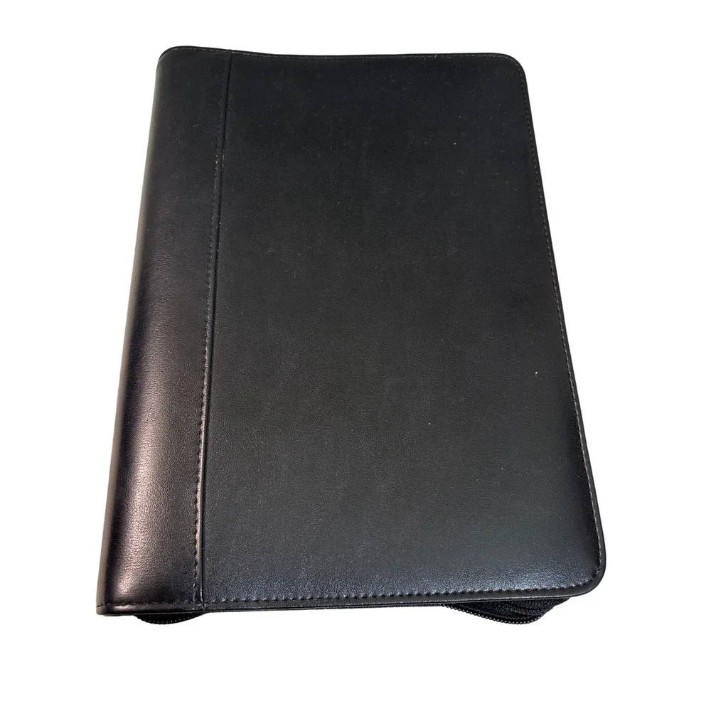 FranklinCovey 365 Black Faux Leather 7-Ring Zippered Planner Binder 9.5x7